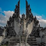 7 Destinasi Wisata Indonesia dengan Sejarah Pilu dan Menyeramkan