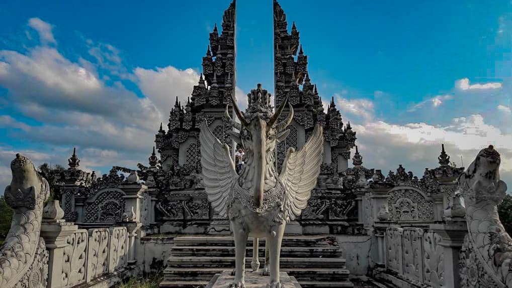 7 Destinasi Wisata Indonesia dengan Sejarah Pilu dan Menyeramkan